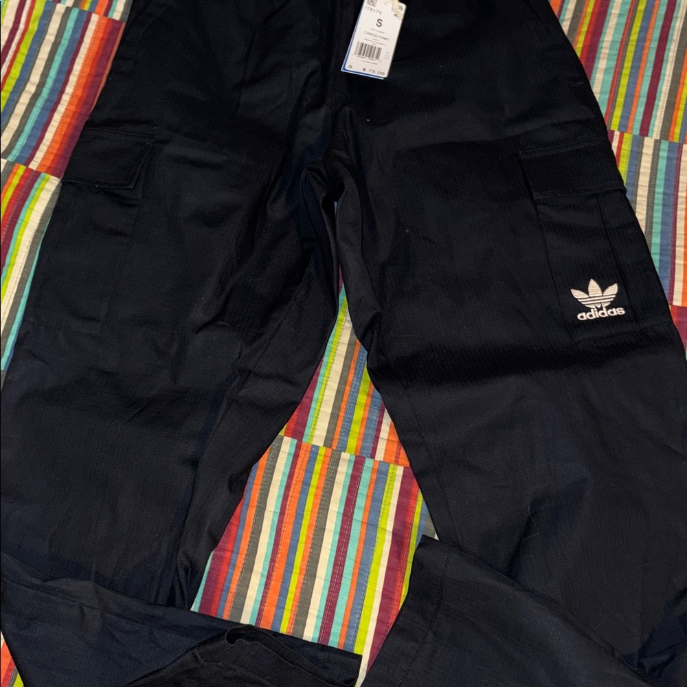 Adidas Black Cargo Pants size small new with tags embroidered logo super nice - Picture 3 of 16